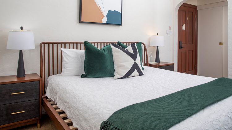Washington Square Inn Room