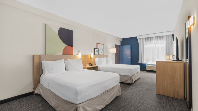<b>Spark by Hilton Bakersfield Central Room</b>. Images powered by <a href="https://www.leonardoworldwide.com/" title="Leonardo Worldwide" target="_blank">Leonardo</a>.