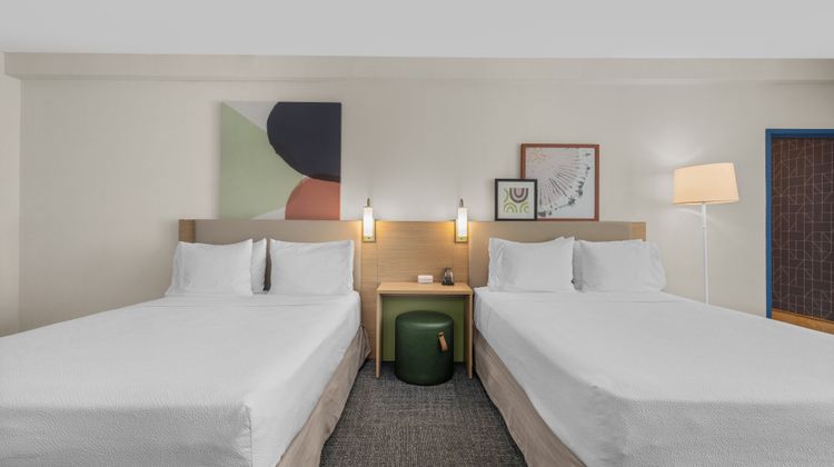Spark by Hilton Bakersfield Central Room