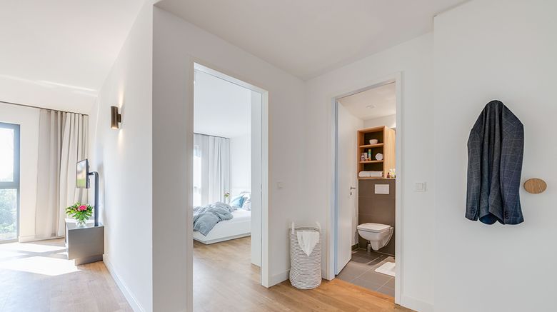 <b>Entree Hotel Berlin-Karlshorst Room</b>. Images powered by <a href="https://www.leonardoworldwide.com/" title="Leonardo Worldwide" target="_blank">Leonardo</a>.