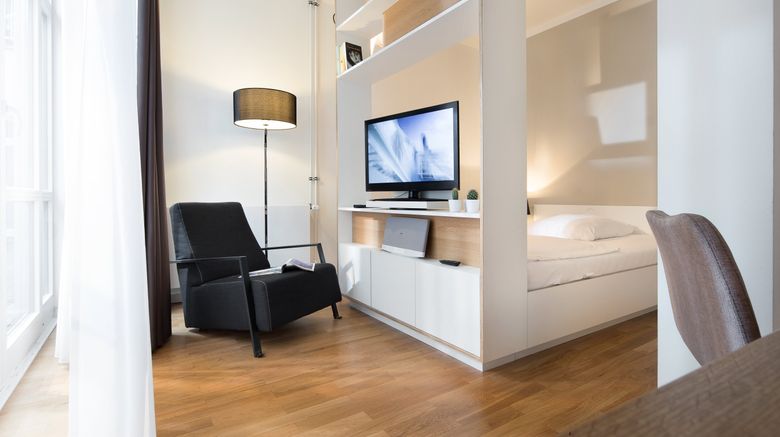 <b>smartments Hamburg Aussenalster Room</b>. Images powered by <a href="https://www.leonardoworldwide.com/" title="Leonardo Worldwide" target="_blank">Leonardo</a>.