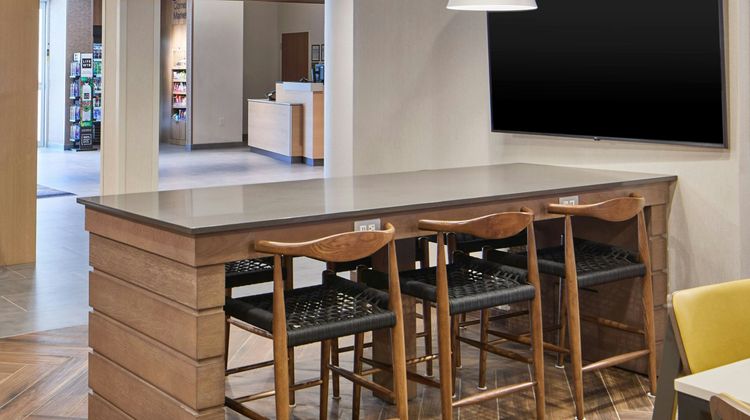 Fairfield Inn & Suites Cornelia Restaurant