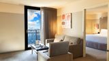 Crowne Plaza Chicago West Loop Suite