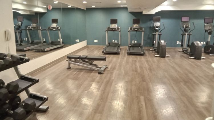 Holiday Inn Express Maspeth Health Club