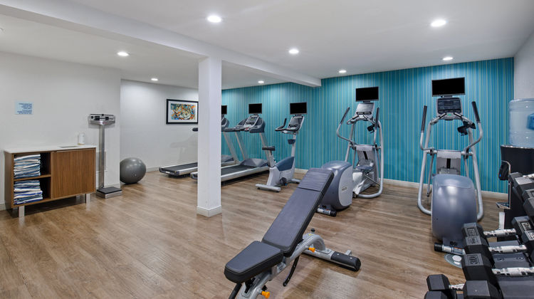 Holiday Inn Express & Stes Locust Grove Health Club