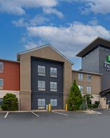 Holiday Inn Express & Stes Locust Grove