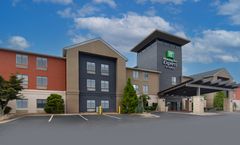 Holiday Inn Express & Stes Locust Grove