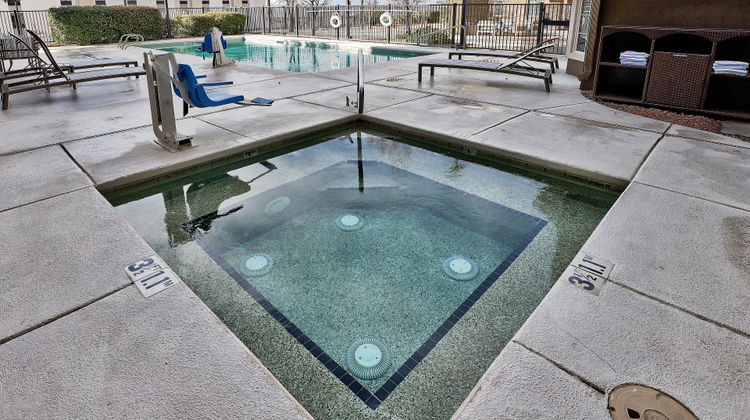 Staybridge Suites Albuquerque Airport Pool