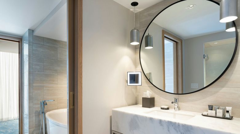 <b>JW Marriott Tampa Water Street Room</b>. Images powered by <a href="https://www.leonardoworldwide.com/" title="Leonardo Worldwide" target="_blank">Leonardo</a>.