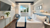 Vis a Vis Hotel Room