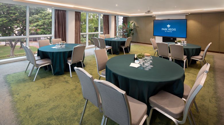 <b>Park Regis by Prince Singapore Meeting</b>. Images powered by <a href="https://www.leonardoworldwide.com/" title="Leonardo Worldwide" target="_blank">Leonardo</a>.