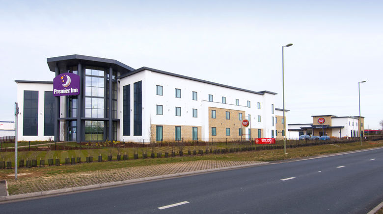 <b>Premier Inn Bicester Exterior</b>. Images powered by <a href="https://www.leonardoworldwide.com/" title="Leonardo Worldwide" target="_blank">Leonardo</a>.