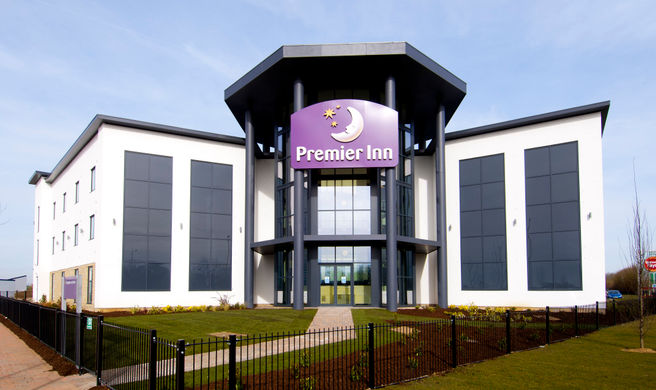 Premier Inn Bicester Exterior