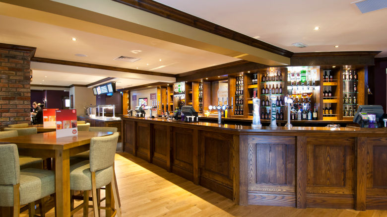 <b>Premier Inn Bicester Lobby</b>. Images powered by <a href="https://www.leonardoworldwide.com/" title="Leonardo Worldwide" target="_blank">Leonardo</a>.