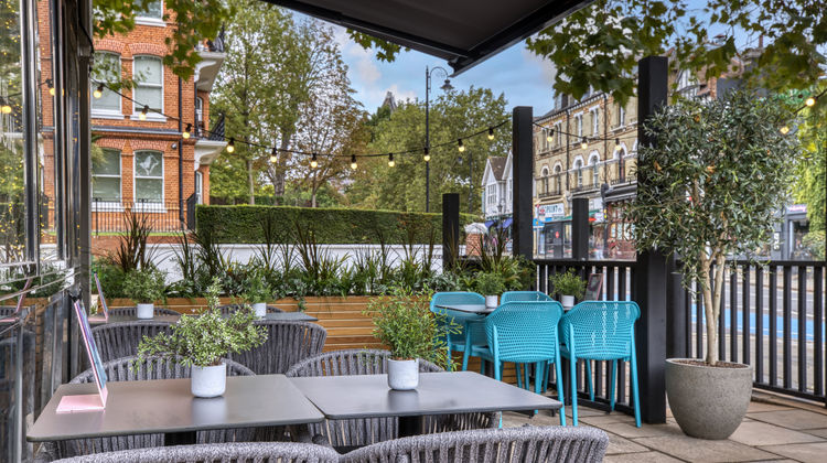 Premier Inn London Hampstead Exterior