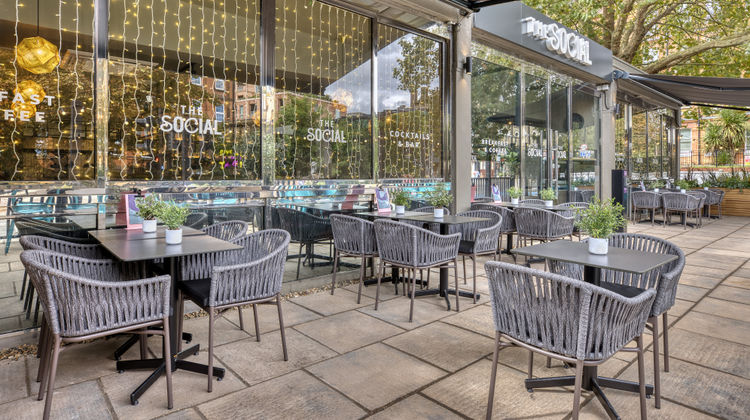 Premier Inn London Hampstead Exterior