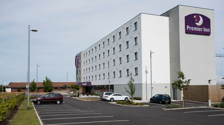 Premier Inn Hotel Aberdeen Airport Dyce Exterior