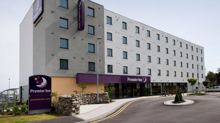 Premier Inn Hotel Aberdeen Airport Dyce Exterior