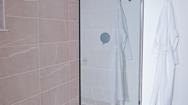 <b>Hotel Moraine Room</b>. Images powered by <a href="https://www.leonardoworldwide.com/" title="Leonardo Worldwide" target="_blank">Leonardo</a>.