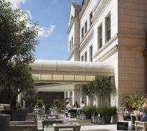 Dylan Hotel Dublin Exterior