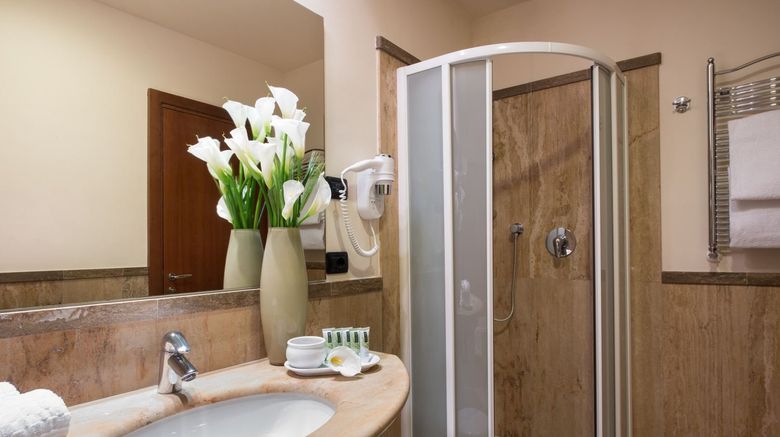 <b>Valle Di Assisi Room</b>. Images powered by <a href="https://www.leonardoworldwide.com/" title="Leonardo Worldwide" target="_blank">Leonardo</a>.