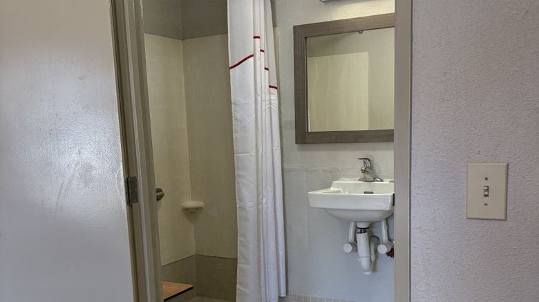 <b>Red Roof Inn Greensboro Airport Room</b>. Images powered by <a href="https://www.leonardoworldwide.com/" title="Leonardo Worldwide" target="_blank">Leonardo</a>.