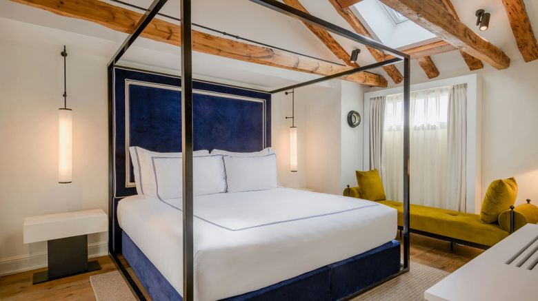 <b>El Autor Hotel, Autograph Collection Suite</b>. Images powered by <a href="https://www.leonardoworldwide.com/" title="Leonardo Worldwide" target="_blank">Leonardo</a>.