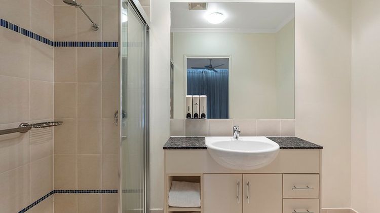Park Regis City Quays Room