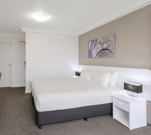 Park Regis North Quay Room