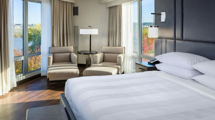 South Sioux City Marriott Riverfront Room