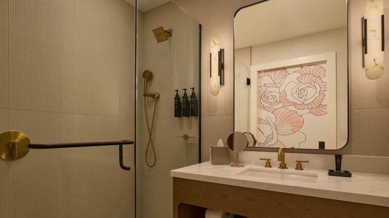 <b>Canal House of Georgetown, Tribute Hotel Room</b>. Images powered by <a href="https://www.leonardoworldwide.com/" title="Leonardo Worldwide" target="_blank">Leonardo</a>.