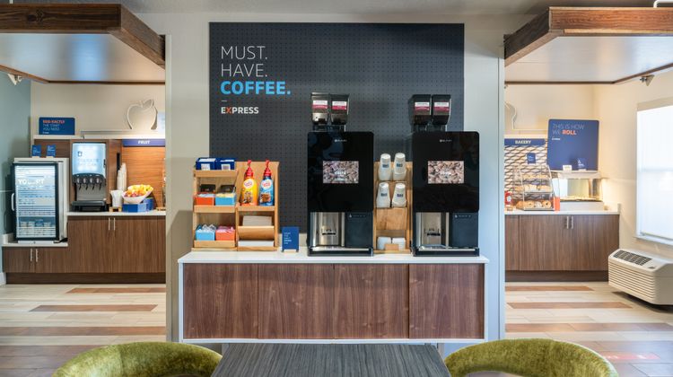Holiday Inn Express & Suites Restaurant