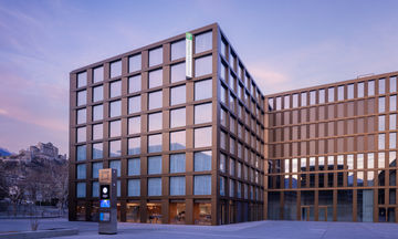 Holiday Inn Exp  Suites Sion