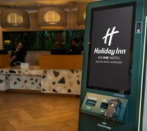 Holiday Inn Auckland Airport Lobby