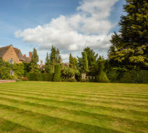 Mallory Court Hotel Exterior