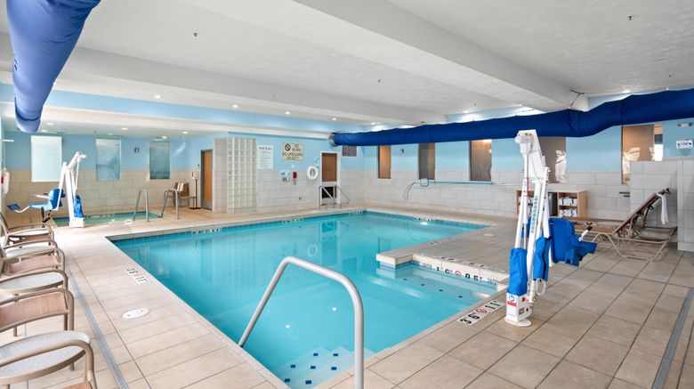 <b>Holiday Inn Express Pool</b>. Images powered by <a href="https://www.leonardoworldwide.com/" title="Leonardo Worldwide" target="_blank">Leonardo</a>.