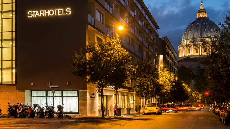 Starhotels Michelangelo Exterior
