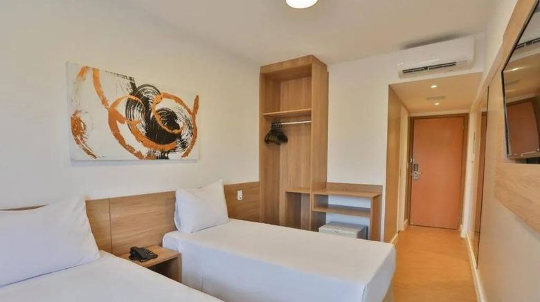 <b>Blue Tree Towers Jaguariuna Room</b>. Images powered by <a href="https://www.leonardoworldwide.com/" title="Leonardo Worldwide" target="_blank">Leonardo</a>.