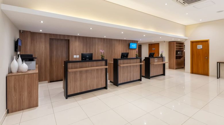 <b>Blue Tree Towers Jaguariuna Lobby</b>. Images powered by <a href="https://www.leonardoworldwide.com/" title="Leonardo Worldwide" target="_blank">Leonardo</a>.