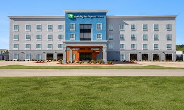 Holiday Inn Express & Suites Forrest Cit