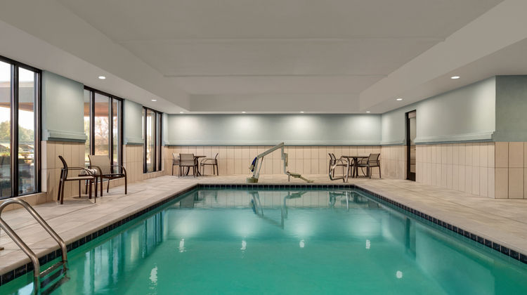 Holiday Inn Express & Suites Forrest Cit Pool