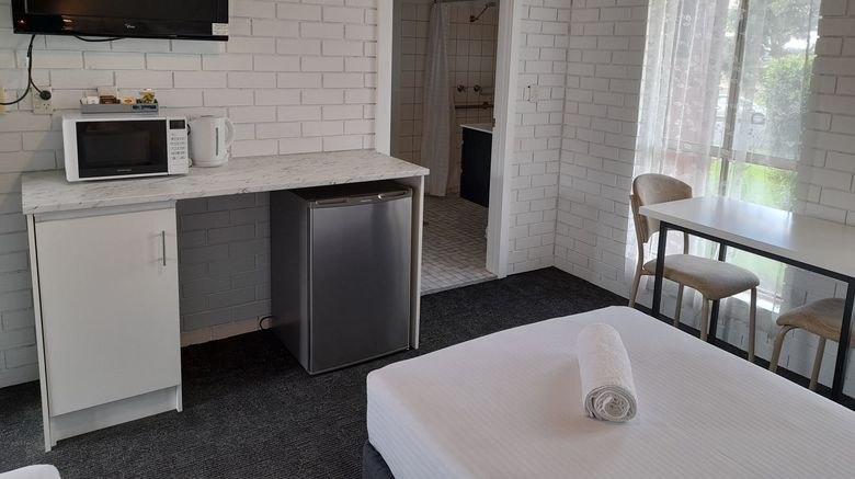 <b>Junction Motel Wagga Room</b>. Images powered by <a href="https://www.leonardoworldwide.com/" title="Leonardo Worldwide" target="_blank">Leonardo</a>.