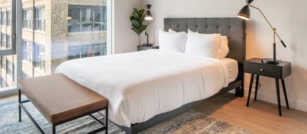 Kasa River North Chicago Room
