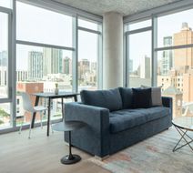 Kasa River North Chicago Room