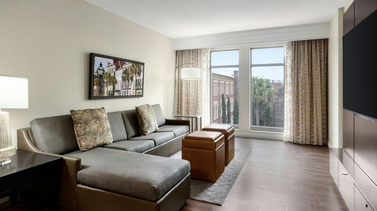 Courtyard Charleston Historic District Suite