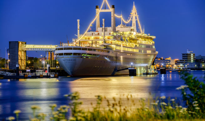 SS Rotterdam Hotel Exterior