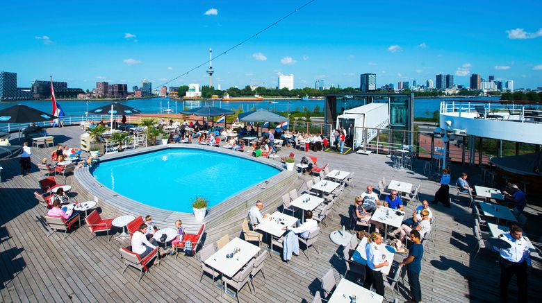 <b>SS Rotterdam Hotel Pool</b>. Images powered by <a href="https://www.leonardoworldwide.com/" title="Leonardo Worldwide" target="_blank">Leonardo</a>.