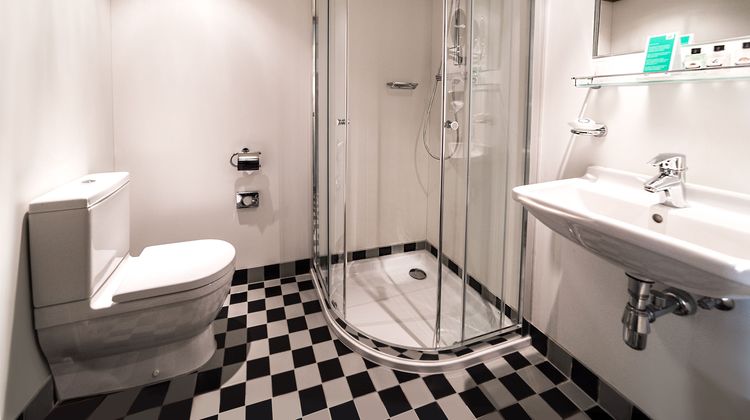SS Rotterdam Hotel Room
