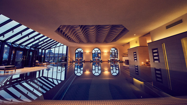 <b>Hotel Nassauer Hof Pool</b>. Images powered by <a href="https://www.leonardoworldwide.com/" title="Leonardo Worldwide" target="_blank">Leonardo</a>.