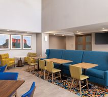 Hampton Inn & Suites Cottonwood Lobby